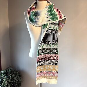 Very Colorful women’s Knit Scarf with Geometric Patterns!!!!